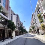 Bán nhà phố biển vin3 giá 10,x tỷ, căn shophouse 85m rẻ nhất thị trường, sát biển và sát chung cư