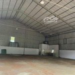 Cho thuê xưởng 400m2 tại tân phước khánh tân uyên bình dương