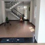 Cho thuê trệt + lầu 1 mặt bằng thảo điền (4,2x18m), ngay góc 2 mặt tiền đường. giá 48tr/th (có tl)