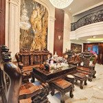 Tòa nhà phố bạch mai, nội thất vip, kinh doanh bất kể ngàyđêm, dt 190m 9 tầng thang máy, chỉ 120 tỷ