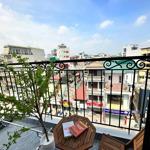 Studio mặt phố khâm thiên, đống đa. view ban công, trục ngoài, full nội thất cao cấp