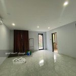 Biệt thự hơn 350m2 ,4 phòng ngủ,2 sinh hoạt chung nội thất cơ bản