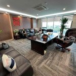 Cho thuê văn phòng định công 300m2 50tr chia sẵn 3 phòng full nội thất có pccc view thoáng