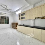 Nhà đẹp tô hiệu,ngõ rộng,3 bước ô tô 46m2 giá 8,x tỷ