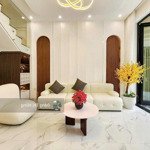 Bán gấp nhà đường nguyễn tất thành cách bến vân đồn 600m,50m2, sổ hồng riêng, dân cư đông đúc