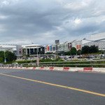 Bán căn nhà 5 tầng ngay aeon mall long biên