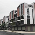 Chính chủ cần bán shophouse phố biển 2 đối diện chung cư noxh