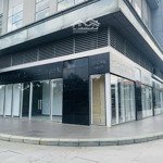 Chính chủ cần cho thuê shophouse góc 183m2 dự án sunrise city north. giá thuê 120.000.000vnd.