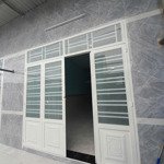 Nhà nguyên căn mới xây cần cho thuê. nhà hẻm xe tải. dt sử dụng 130m2.