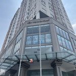 Cc bảy hiền tower khu bàu cát view đẹp 82m2 tầng 17 gần sân bay 2pn giá 2,3tỷ lh: 0918220978