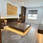 Chào bán căn hộ tòa 17t6 trung hoà nhân chính: dt 120m2, 3pn, 2vs