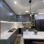 Bán gấp căn hộ oriental plaza, 685 âu cơ dt: 89m2=2pn =2wc giá 3tỷ6, sổ hồng lh: 0934 144 525 hương