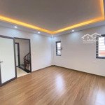 32 triệu thuê được ngay biệt thự an hưng 240m2, chia nhiều phòng, sẵn điều hòa, ngay gần công viên