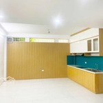 Nhà lạc long quân đẹp, cách ô tô 25m, thoáng trước sau về ở ngay hoặc cho thuê 45m2x4 tầng 8,5 tỷ