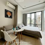 Cho thuê căn hộ balcony full nội thất quận 1