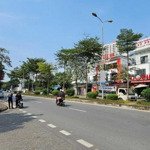 Bán đất xuân đỉnh 75m2xmt 5,6m,oto vào từ ngoại giao đoàn độ 30m,ngõ thông,gần phố giá 11.4 tỷ