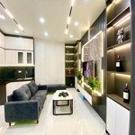 Bán nhà trần quý cáp diện tích 30m2 6 tầng, đầy đủ công năng cách ô tô chánh 3 bước chân giá 5.35ty