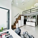 Cho thuê căn hộ duplex cửa sổ lớn ngay ngã tư hàng xanh