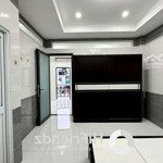 Studio ban công siêu rộng kế cầu nguyễn văn cừ