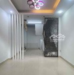 Nhà hẻm âu cơ, phú trung, tân phú..4m x 9m , trệt 4 lầu đúc btct