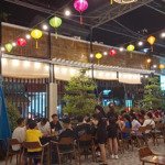 Bán nhà ngay trung tâm nha trang. đang kinh doanh cafe theo mô hình cafe phê khu vui chơi cho bé