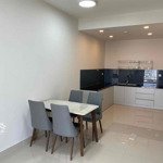 Orchard parkview 3 phòng ngủ nội thất cơ bản - trống sẵn gần sân bay