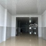 Cho thuê nhà 210 m2 mặt tiền hoàng quốc việt 15 triệu