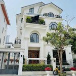 Kẹt tài chánh cần cắt lỗ nền mystery villas giá mua 215tr/m2, bán nhanh 180tr/m2