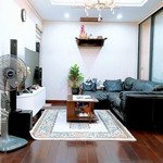 Căn hộ 72m2 giá 4,5 tỷ vnd tại hc golden city long biên