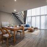 Cho thuê căn hộ duplex 90m2 pentstudio tại đường lạc long quân, tây hồ, hà nội