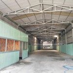 Cho thuê 650m2 xưởng tân uyên đường container có điện 3 pha có vp