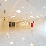 Hoàng văn thái phẩm tòa building trang bị từ a-z- pccc đạt tiêu chuẩn máy phát điện.