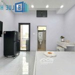 Trống phòng studio ban công - full nội thất - gần vhu - nguyễn sơn