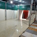 Cho thuê kho sạch mặt đương ô tô tải tránh nhau, 60m2 x 02 tầng=dtsd 120, tải lớn đỗ cửa kho,10,5t