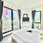 Studio cửa sổ full nội thất - view đẹp ngay cầu bông