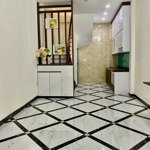 5.45 tỷ - dương văn bé - 30m2 - 5 tầng mới - gần phố - ngõ to