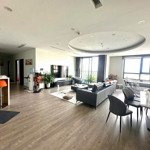 Bán căn hộ penthouse 5 phòng ngủ 227m2 tòa n01t1 ngoại giao đoàn giá chỉ 90 triệu/m2