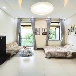 Cho thuê chdv studio 38m2 ban công rộng rãi full nt gần đh văn lang, uef, hutech chỉ 6.500.000/th