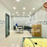 Căn hộ cửa sổ rộng 40m2 full nội thất máy giặt riêng ngay chợ bà chiểu