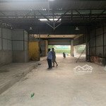 Cho thuê kho sạch sẽ,cao ráo,ngay chợ đầu mối thủ đức,320m2,giá 23tr,