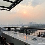 Cho thuê văn phòng tại đường thái hà sàn 60m2 view xanh mát