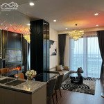 Bán gấp căn 3n tòa h2, full nội thất hiện đại, view biệt thự, hướng đông bắc, giá bán chỉ 6 tỷ2