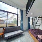 Duplex cửa sổ to đón nắng ban mai trung tâm quận 7