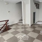 Cho thuê nhà 5 tầng diện tích 40m2 mặt tiền 5m khu phố âu cơ, tây hồ ,hà nội :0981222026