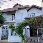 Cho thuê biệt thự đường trần quỳnh, phan thiết 300m2. giá 22 triệu/ tháng