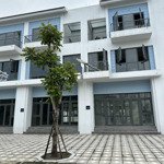 Shophouse văn tiến dũng kéo dài 90m2*4 tầng, 2 mặt đường. giá bán đầu tư. lh 0977 246 185