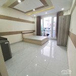 Phòng đẹp 32m2studio ban côngngay phan đăng lưu