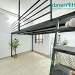 Phòng gác cao rộng 40m2 cửa sổ ngay sát trường chinh tân bình