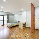 Phòng rộng như sân banh - studio bancol có máy giặt riêng, thang máy - phan văn trị, chợ bà chiểu