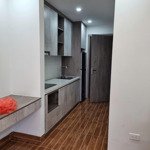 Chính chủ cho thuê căn hộ 45m2 full đồ có ban công phố hoàng như tiếp giá 7.4 tr/th. lh 0916393862